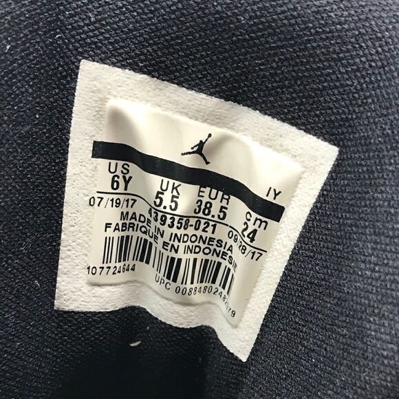 Air Jordan 13 Retro 6Y 439358-021 - Picture 14 of 14